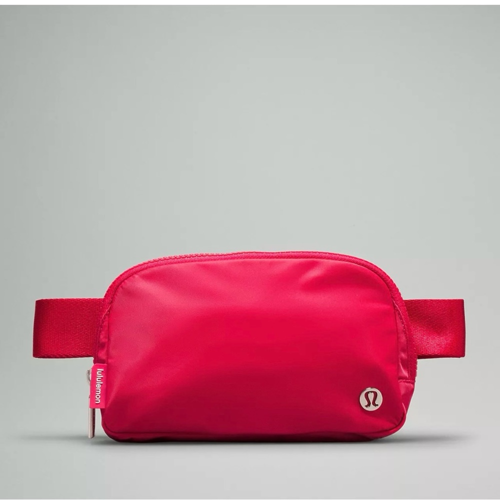 Lululemon Everywhere Belt Bag 1L
